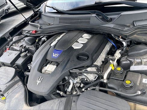 Used 2016 Maserati Ghibli S Q4 AWD/4WD image 33