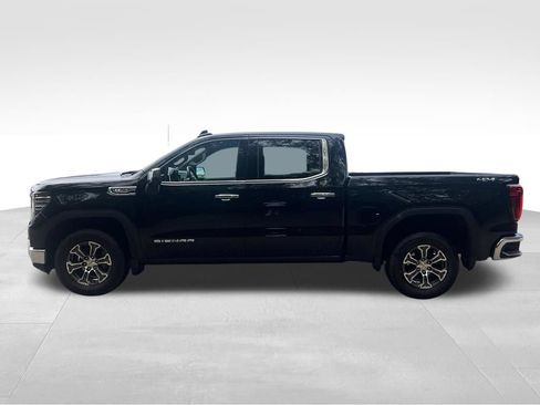 Certified 2025 GMC Sierra 1500 SLT AWD/4WD image 9
