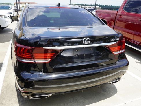 Used 2016 Lexus LS 460 w/ F Sport Package RWD image 5