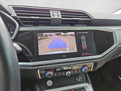 Used 2019 Audi Q3 2.0T Premium Plus w/ Premium Plus Package image 14
