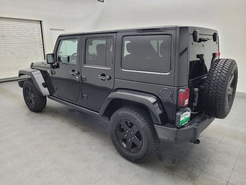Used 2015 Jeep Wrangler Unlimited Sahara AWD/4WD image 3