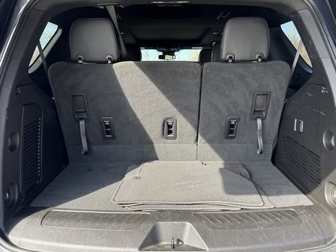 Used 2023 Chevrolet Tahoe LT image 33