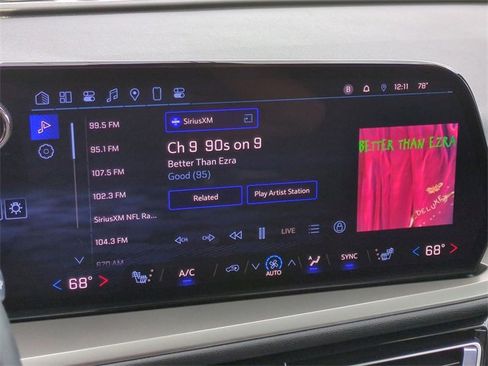 Certified 2024 Chevrolet Traverse LT w/ Trailering Package image 14