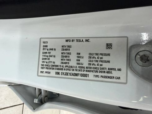 Used 2021 Tesla Model 3 Standard Range Plus RWD image 32