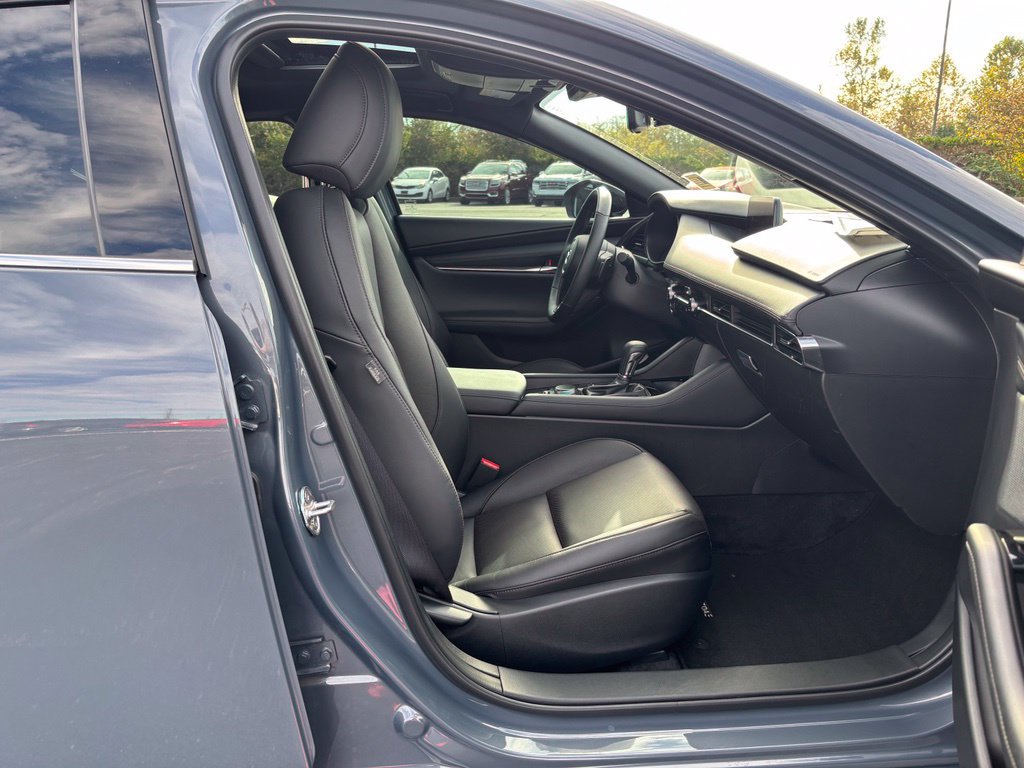 Used 2024 MAZDA MAZDA3 Hatchback w/Premium Plus Pkg AWD/4WD image 22