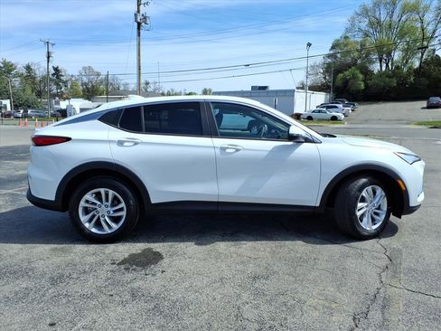 New 2026 Buick Envista Preferred image 3