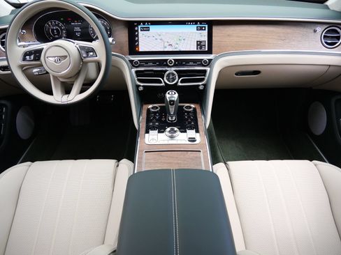 New 2026 Bentley Flying Spur Plug-In Hybrid AWD/4WD image 4
