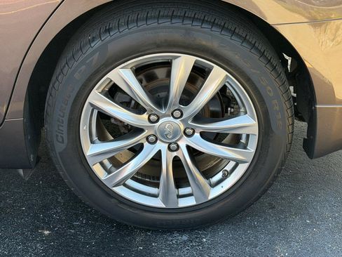 Used 2015 INFINITI Q70 3.7 w/ Deluxe Touring Package AWD/4WD image 12