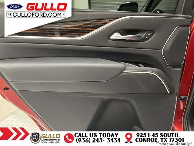 Used 2024 Cadillac Escalade Premium Luxury RWD image 17