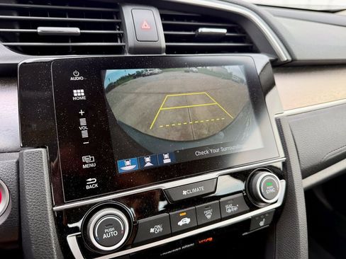 Used 2018 Honda Civic Touring image 26