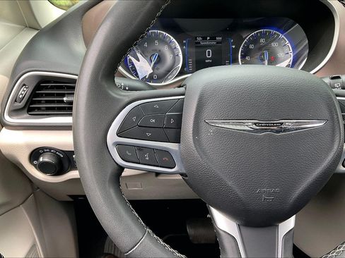 Certified 2023 Chrysler Voyager LX FWD image 16
