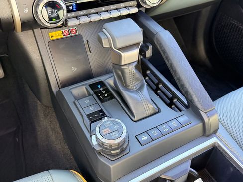 Used 2025 Toyota Tacoma 4x4 Double Cab Hybrid image 50