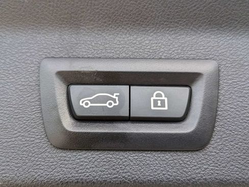 Used 2022 BMW X3 sDrive30i RWD image 15