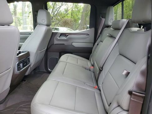 Used 2023 GMC Sierra 1500 SLT w/ SLT Premium Package image 12