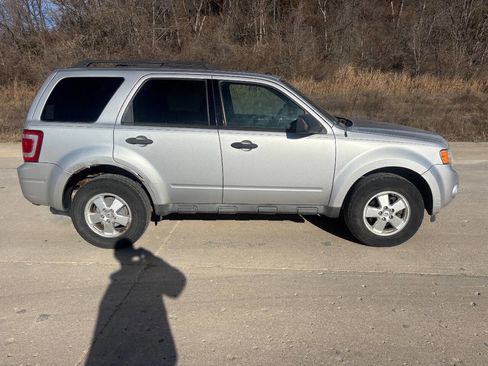 Used 2011 Ford Escape XLT image 6