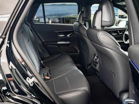 Certified 2025 Mercedes-Benz GLC 300 4MATIC image 37