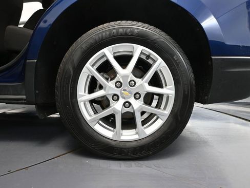 Used 2022 Chevrolet Equinox LS AWD/4WD image 13