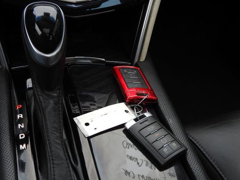 Used 2013 Cadillac XTS Platinum image 15