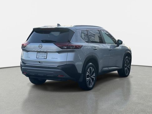 Certified 2022 Nissan Rogue SV w/ SV Premium Package image 5