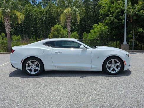 Used 2023 Chevrolet Camaro LT image 3