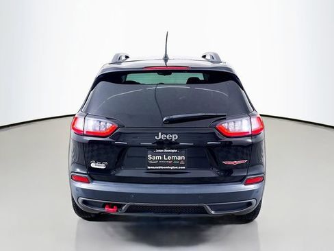 Used 2019 Jeep Cherokee Trailhawk image 6