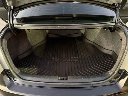 Used 2015 Honda Accord Sport image 21