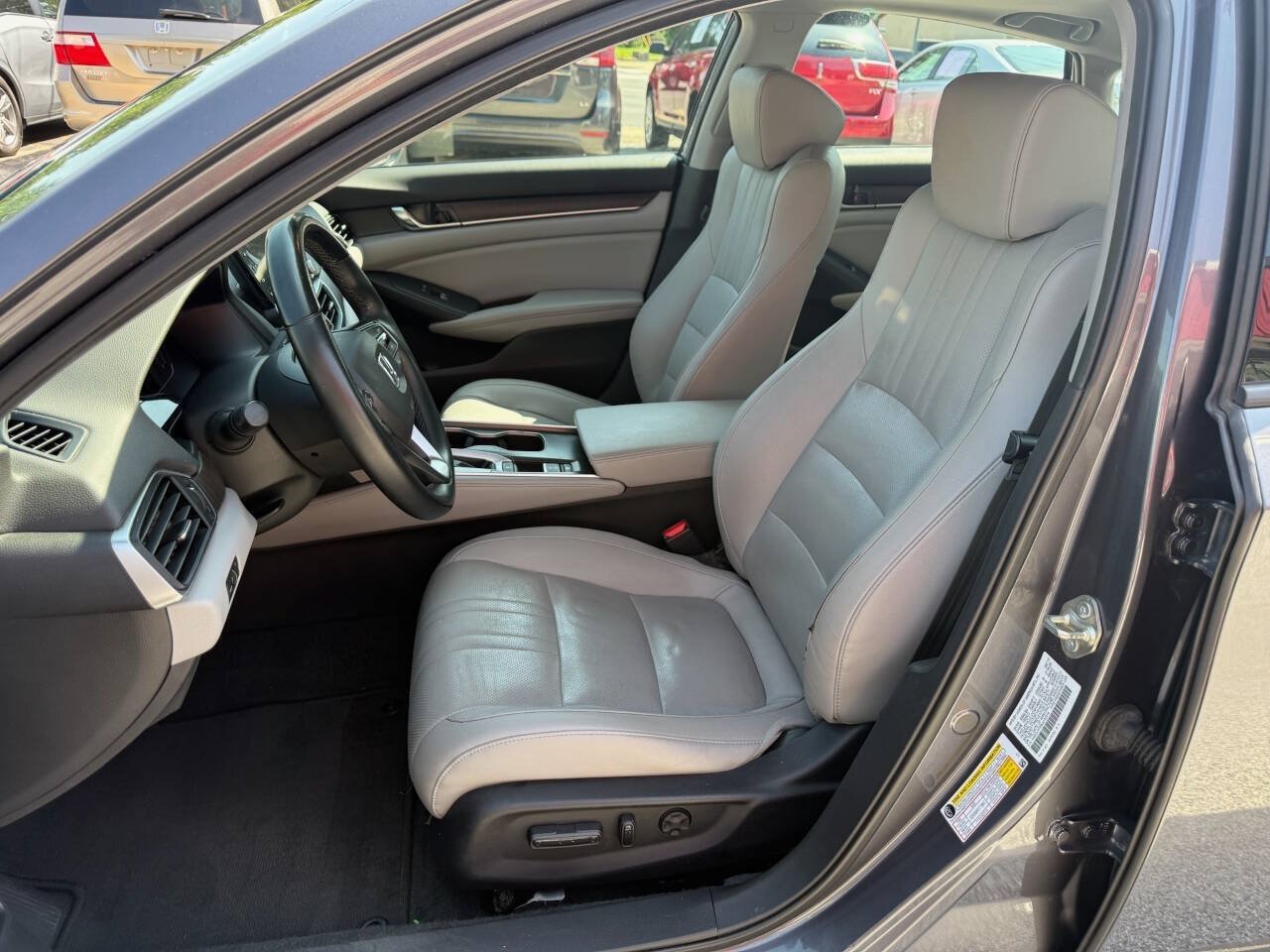 Used 2019 Honda Accord EX-L image 5