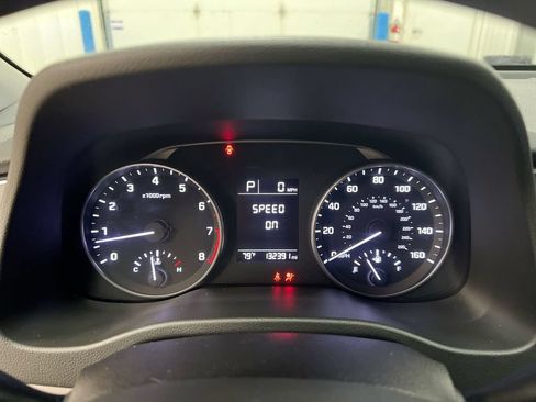 Used 2017 Hyundai Elantra SE FWD image 12