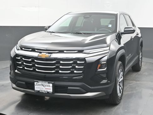 Used 2025 Chevrolet Equinox LT FWD image 4