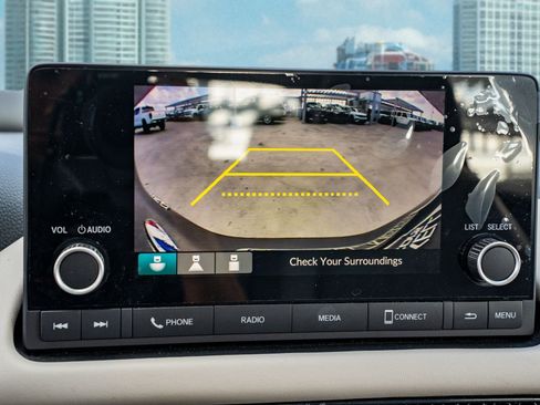 Certified 2023 Honda HR-V LX image 32