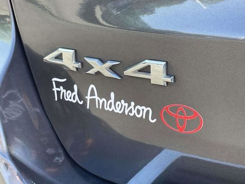 Used 2017 Jeep Grand Cherokee Limited AWD/4WD image 11