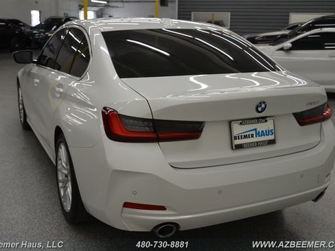 Used 2024 BMW 330i Sedan w/ Convenience Package RWD image 13