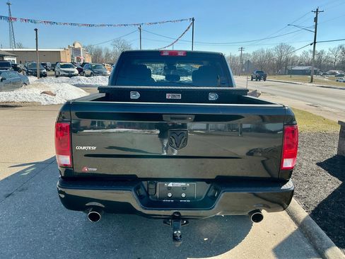 Used 2016 RAM 1500 Express w/ Black Ram 1500 Express Group image 6