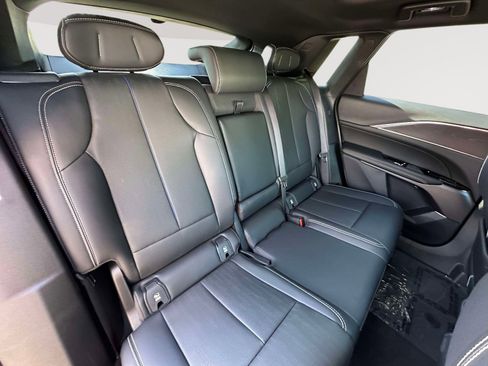 Used 2024 Cadillac Lyriq Sport AWD/4WD image 29
