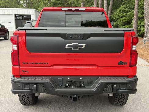 Used 2024 Chevrolet Silverado 1500 ZR2 w/ ZR2 Bison Edition AWD/4WD image 9