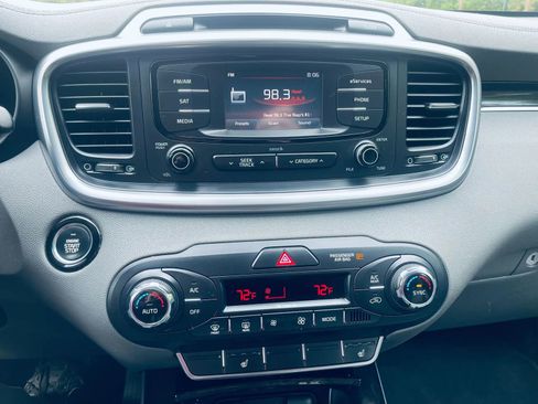 Used 2016 Kia Sorento EX w/ EX Premium Package AWD/4WD image 18