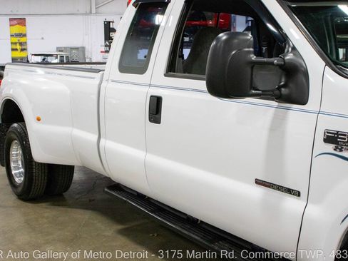 Used 2000 Ford F350 XLT image 24