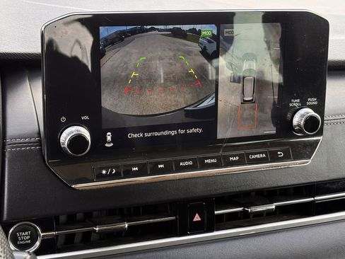 Used 2023 Mitsubishi Outlander SE FWD image 13