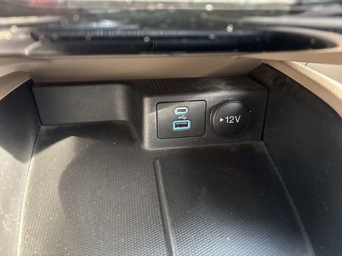 Used 2022 Ford Escape SE w/ Convenience Package image 19