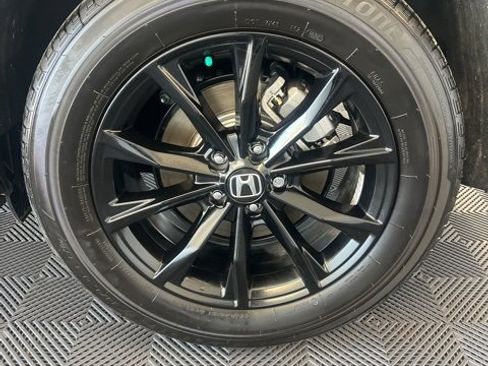 Used 2025 Honda CR-V Sport-L image 9