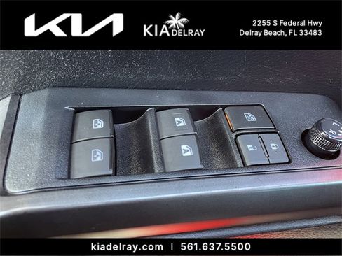 Used 2019 Toyota Tacoma TRD Sport image 15