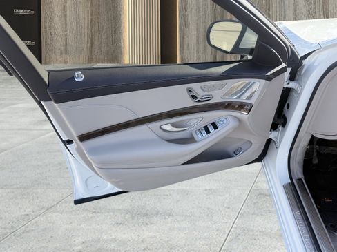 Used 2015 Mercedes-Benz S 550 Sedan w/ Premium 1 Package image 18