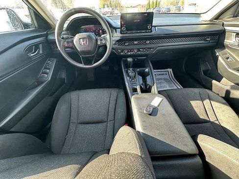 Used 2023 Honda Accord EX image 22