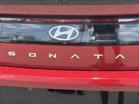 Used 2025 Hyundai Sonata SEL FWD image 9