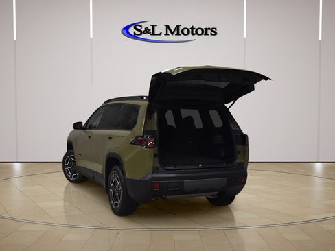 New 2026 Jeep Cherokee Laredo AWD/4WD image 5