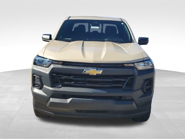 Used 2024 Chevrolet Colorado W/T w/ WT Convenience Package II RWD image 2