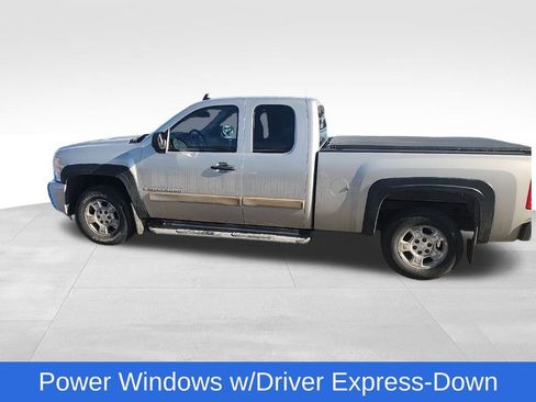 Used 2008 Chevrolet Silverado 1500 LT w/ Power Pack Plus image 7