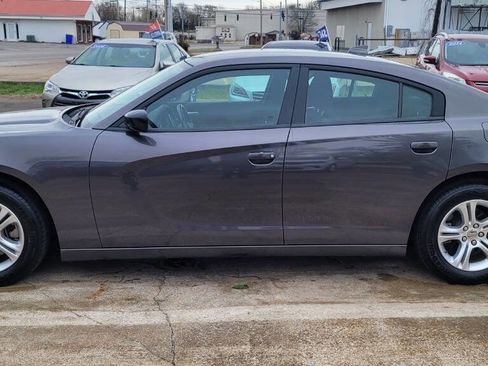 Used 2023 Dodge Charger SXT RWD image 2