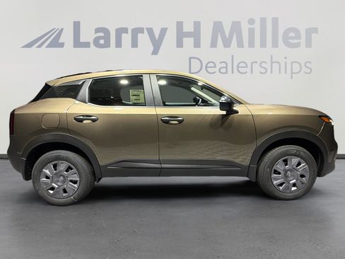 New 2026 Nissan Kicks S image 6