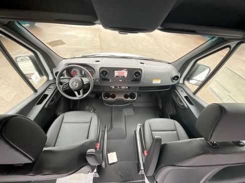 New 2024 Mercedes-Benz Sprinter 2500 w/ Acoustic Package image 12